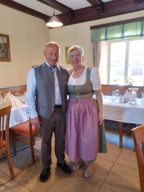 Am 5. Mai 2024 feierten Alois und Thekla Steinbauer, Feistritz 61 ihre goldene Hochzeit. Der Ortsbauernrat gratuliert dazu recht herzlich.